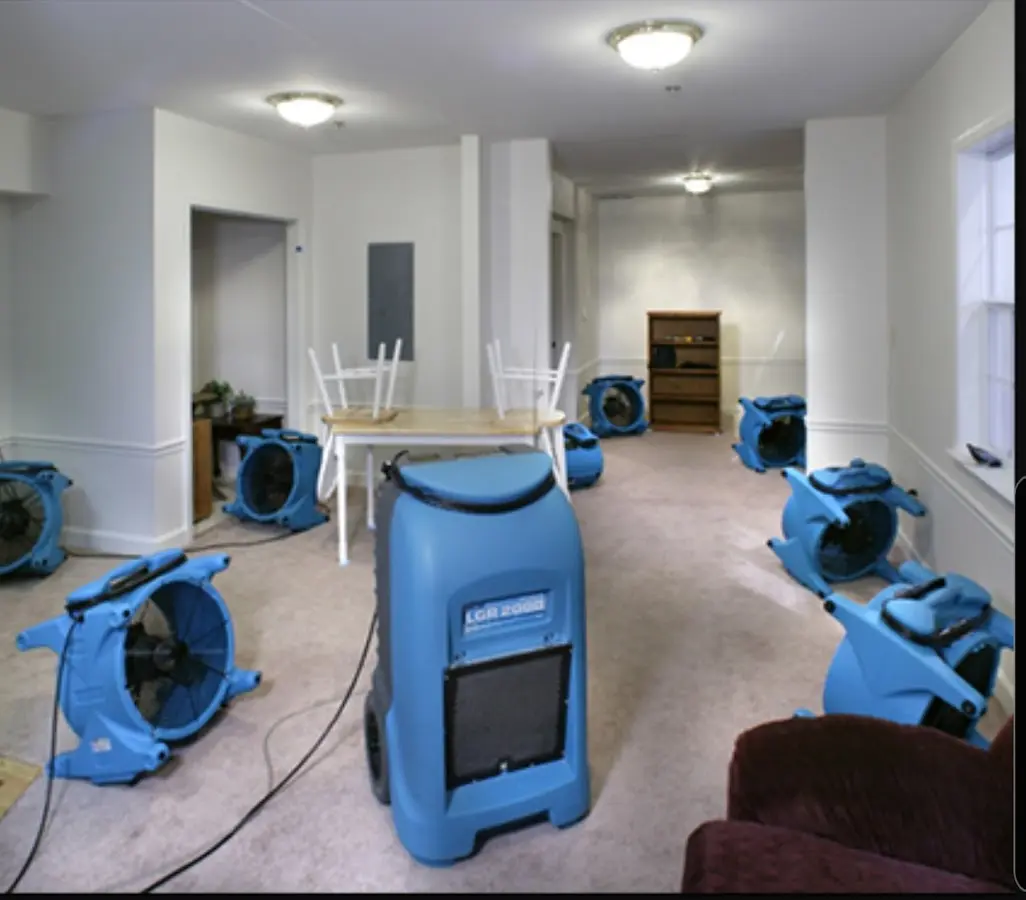 Air movers and dehumidifier setup for Water Extraction & Removal in Boise City